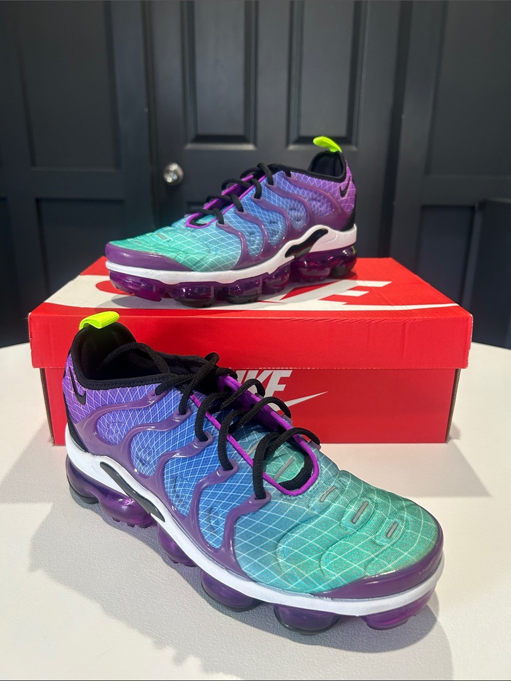 Nike Air VaporMax Plus “Hyper Violet” Women’s Size 8.5